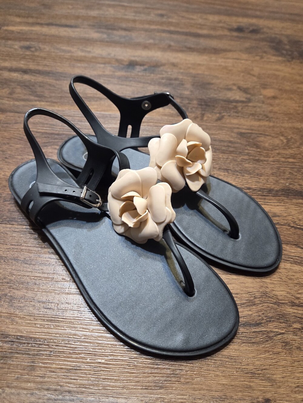 Dreamed By Melissa Black Flower Jelly Sandals Shoes 7